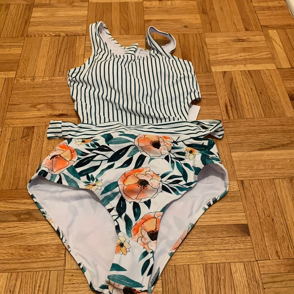 NWT. Cupshe one piece. Floral and stripes. Medium.